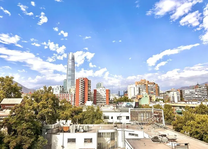 Clasico Depto Remodelado Con Vista A Costanera Center